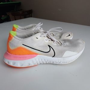 Mens Nike renew sneakers size 11